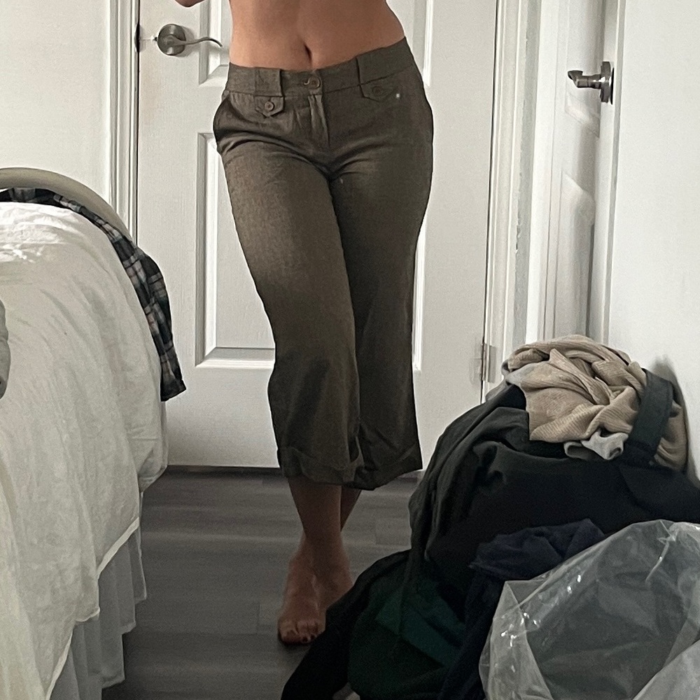 Club Monaco Brown Capris